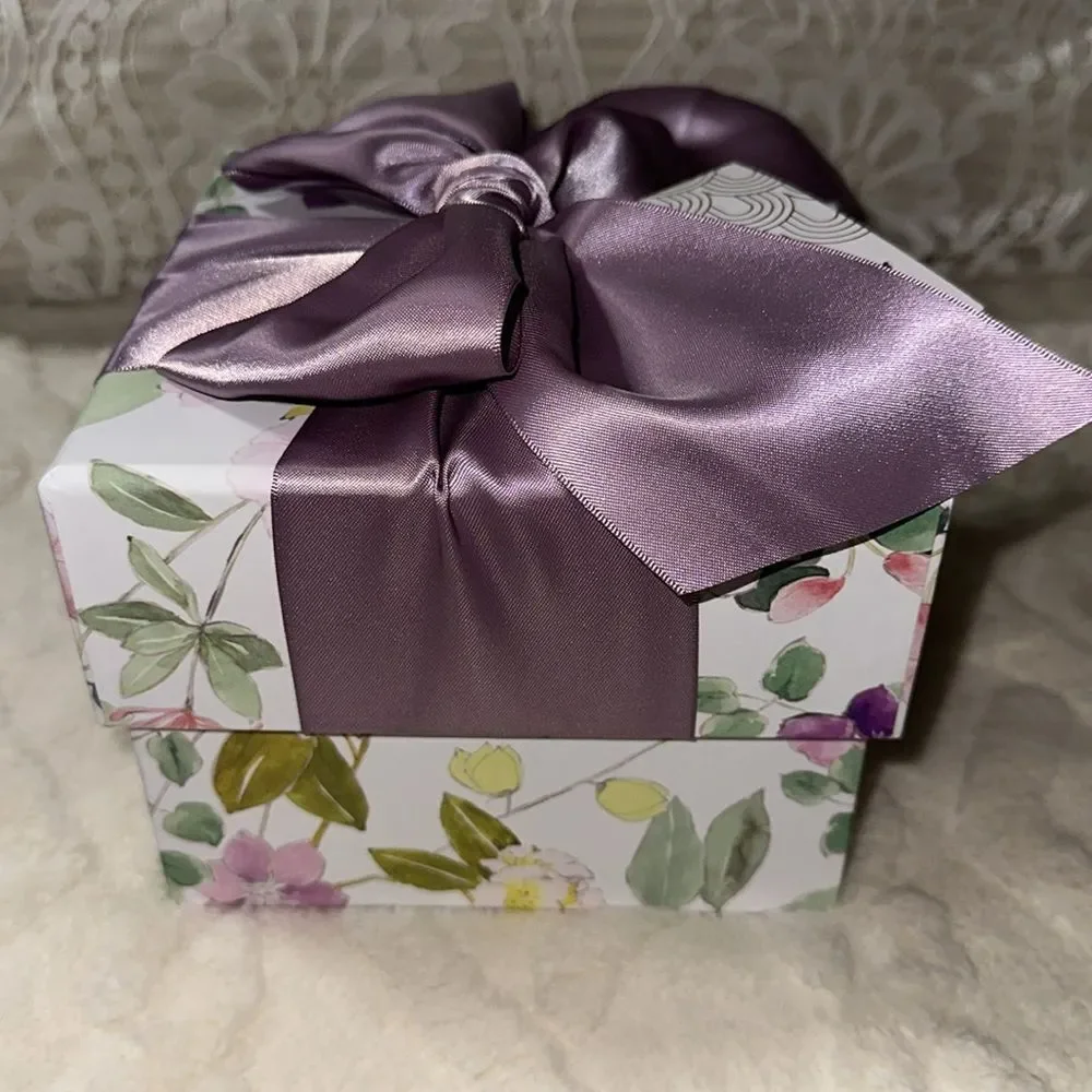 PAPYRUS Set of Two Floral Top White Lavender Bow Square Nesting Gift Boxes